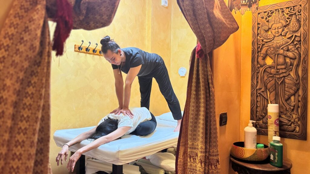 massage yoga lanna thai