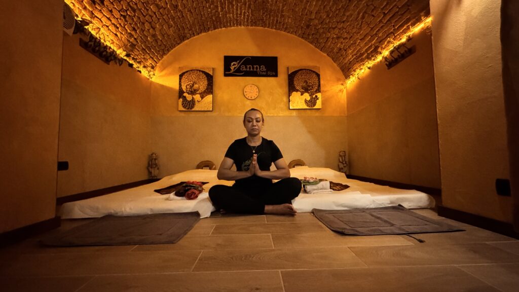 rito wai khru nel massaggio tradizionale thailandese